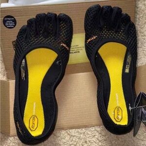 Vibram Black and Yellow FiveFingers Minimalist Toe Shoes